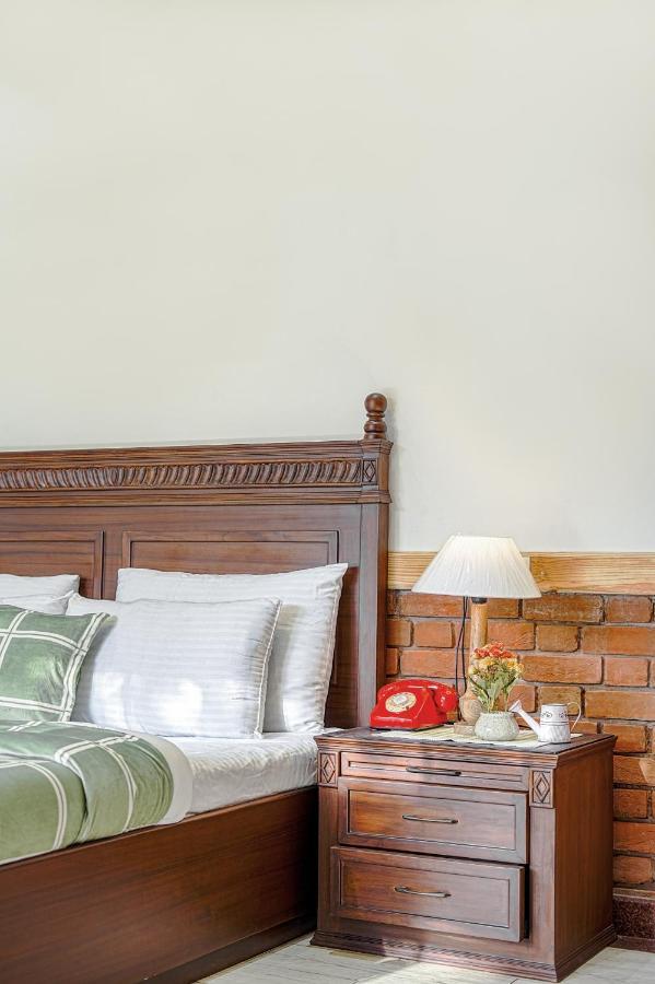 Saffronstays Woodpeckers Villa, Dehradun Rajpur Bagian luar foto